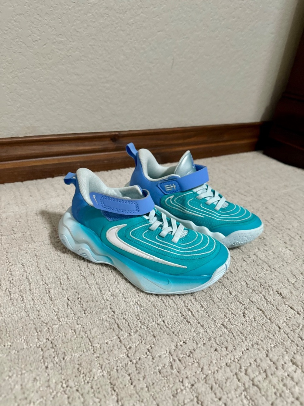 Nike Girls Giannis Immortality 4 Shoes - Picture 2 of 4